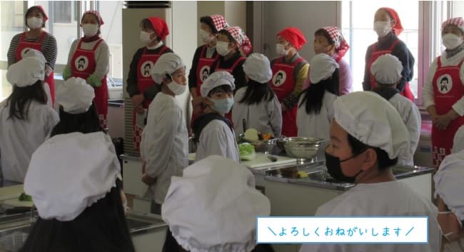 とん汁づくりに挑戦！（大曲小学校）