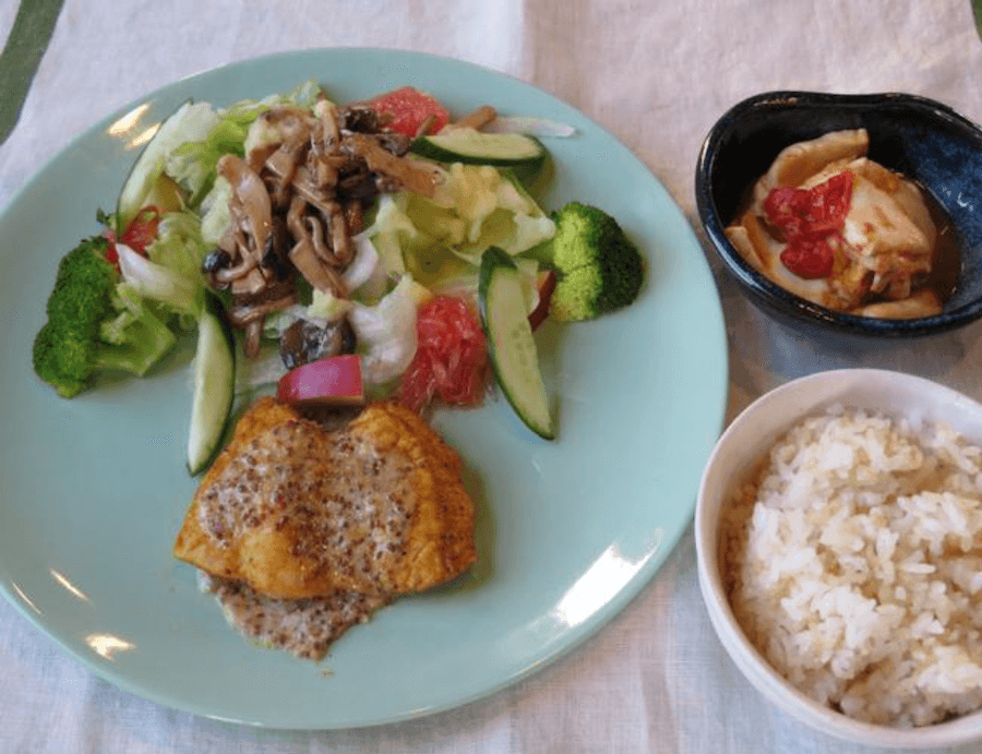 チキンソテーマスタードハニーヨーグルトソース